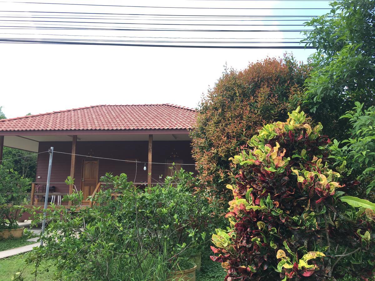 Baan Suan Kru Kob Hotel Ban Ko Maphang Екстериор снимка