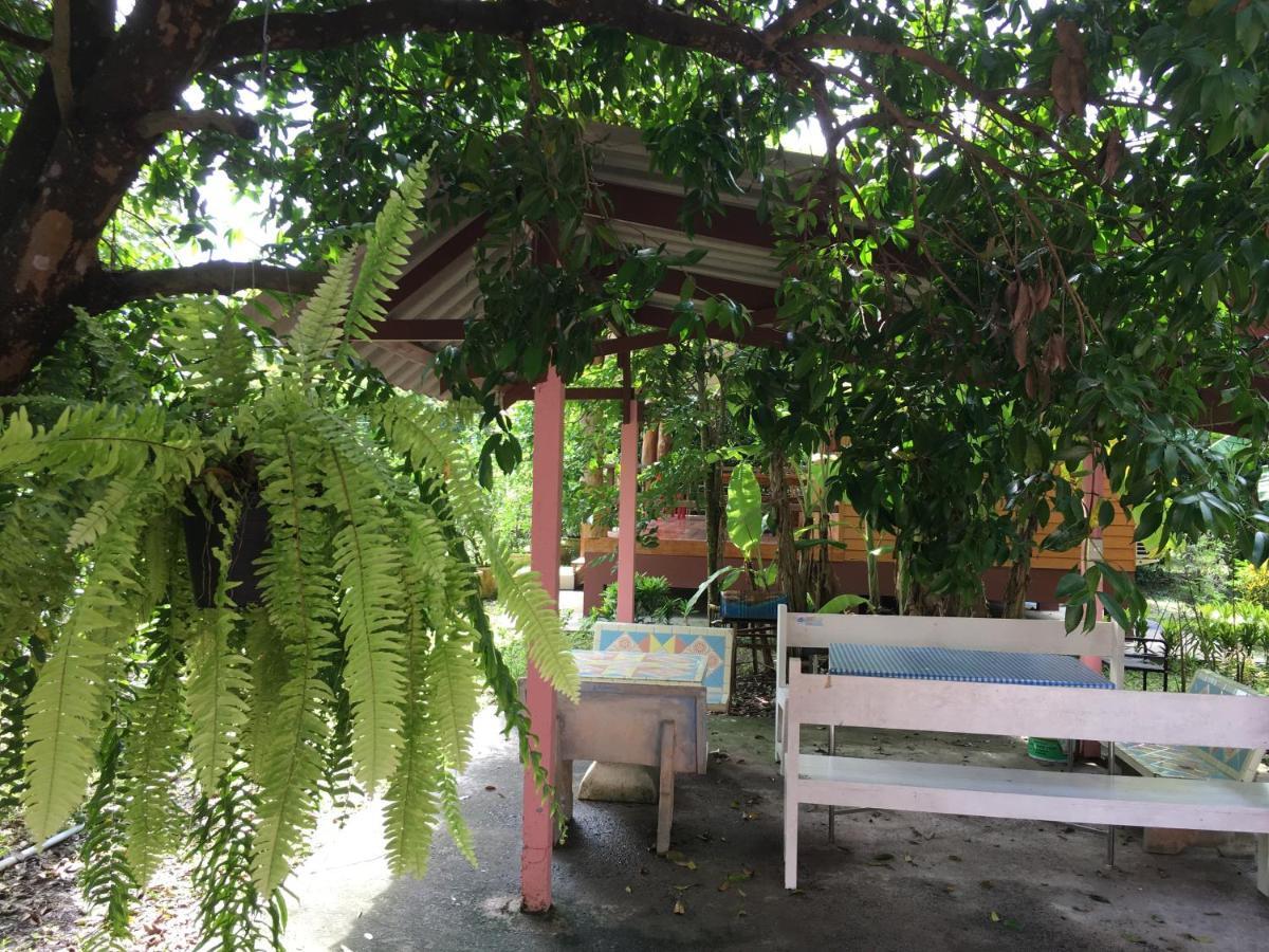 Baan Suan Kru Kob Hotel Ban Ko Maphang Екстериор снимка